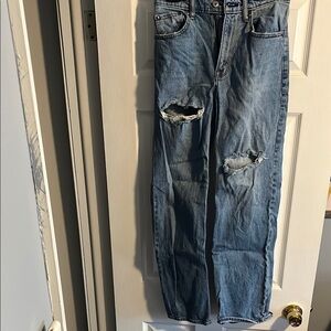 Abercrombie High Rise 90s Relaxed Jean